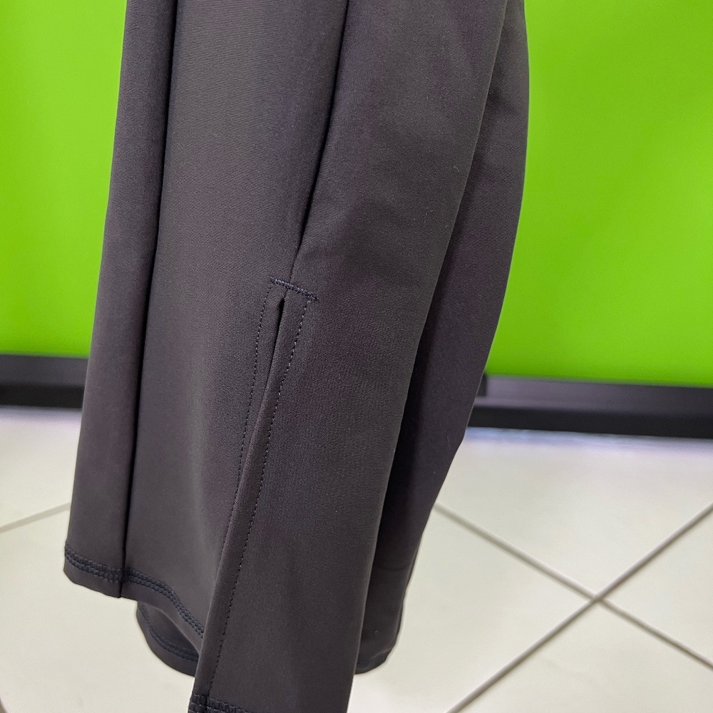 Pants - Picture 3 of 4